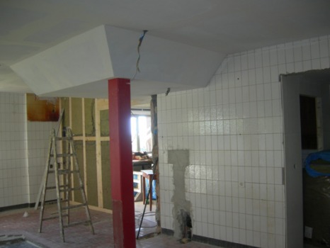 Die Plättli verschwinden!