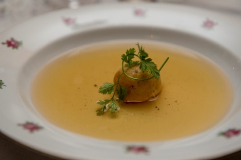 Tomatenessenz mit Discokugel